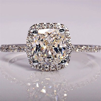 Elegant White Gold Bridal Engagement Ring for Women