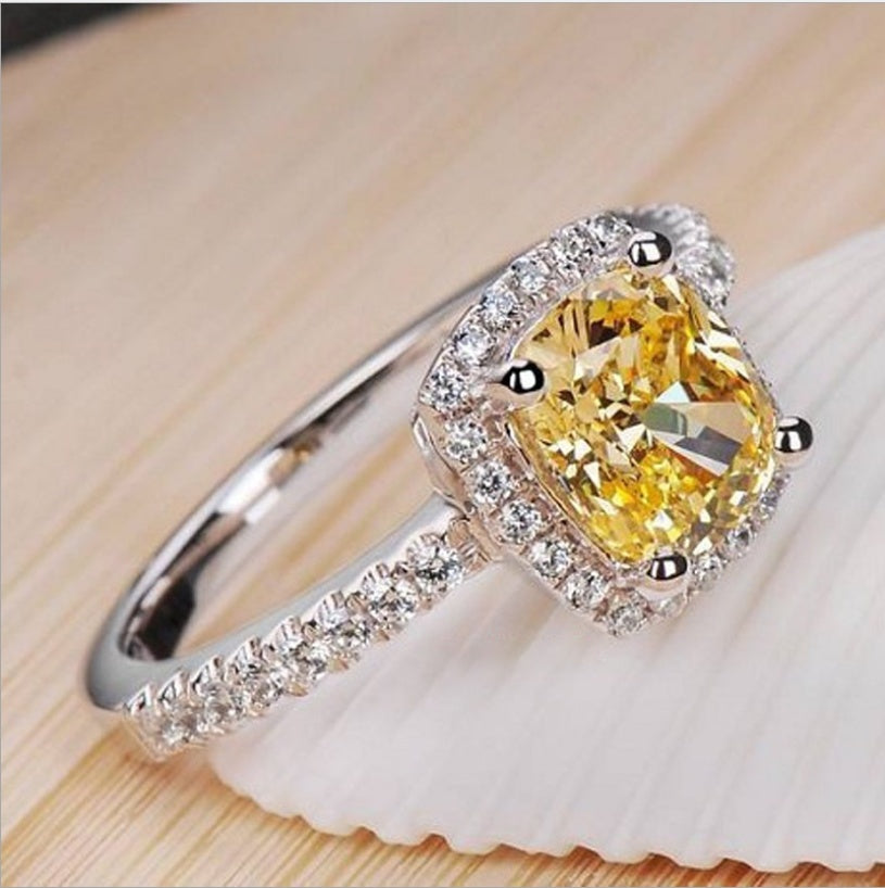 Elegant White Gold Bridal Engagement Ring for Women