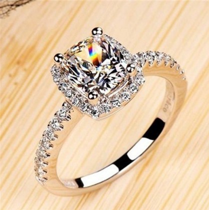 Elegant White Gold Bridal Engagement Ring for Women